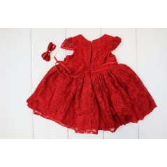 Elegancka czerwona koronkowa sukienka z opaską 1