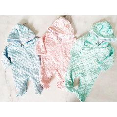 Pajacyk niemowlęcy z nakrapianego materiału z uszkami- kolory do wyboru