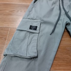 Spodnie chłopięce bojówki w dwóch kolorach roz.146-170